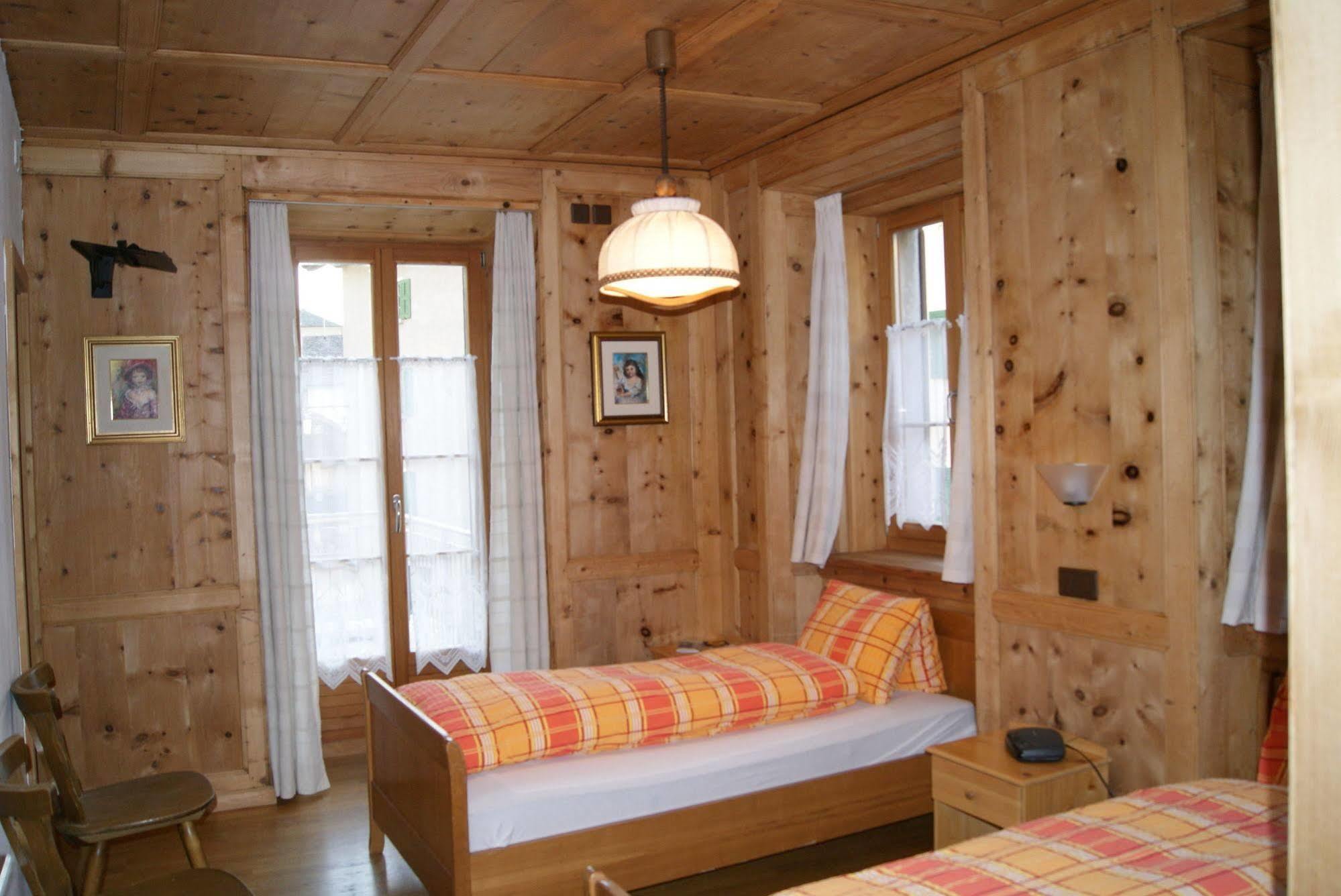 Albergo Piz Cam Vicosoprano Zewnętrze zdjęcie